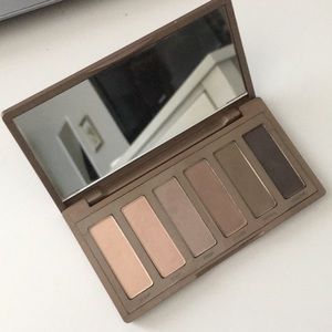 Naked 2 Basics palette